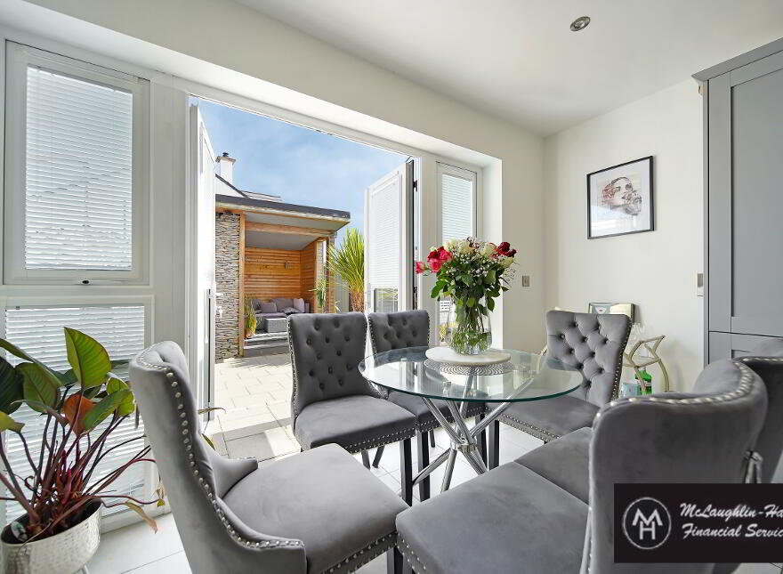 8 Riverview Manor, Castlederg, BT81 7EN