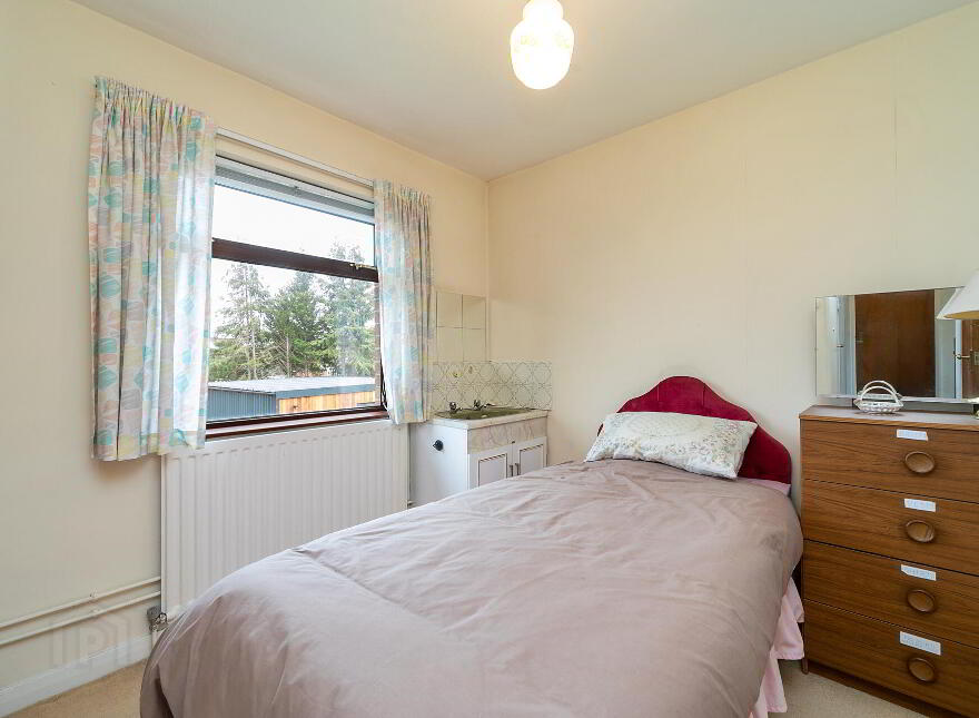 162 Finaghy Road South, Belfast, BT10 0DH