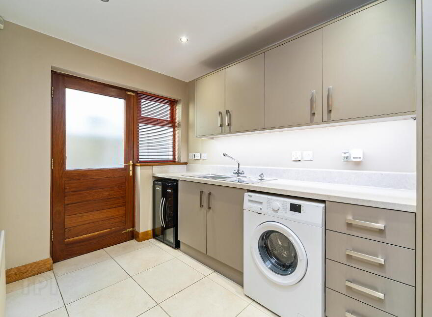 6 Hillhall Grange, Orrs Lane, Lisburn, BT27 5JG