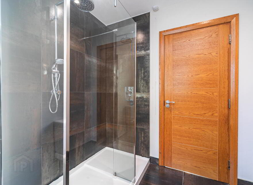 6 Hillhall Grange, Orrs Lane, Lisburn, BT27 5JG
