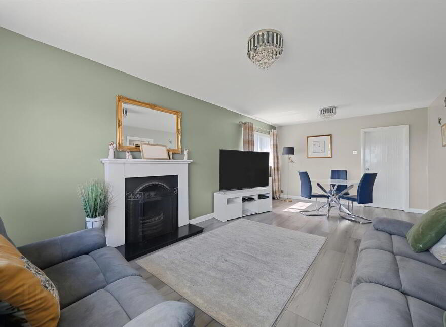 26 Carlisle Park, Ballynahinch, BT24 8HJ