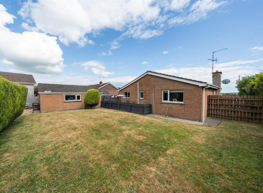 26 Carlisle Park, Ballynahinch, BT24 8HJ