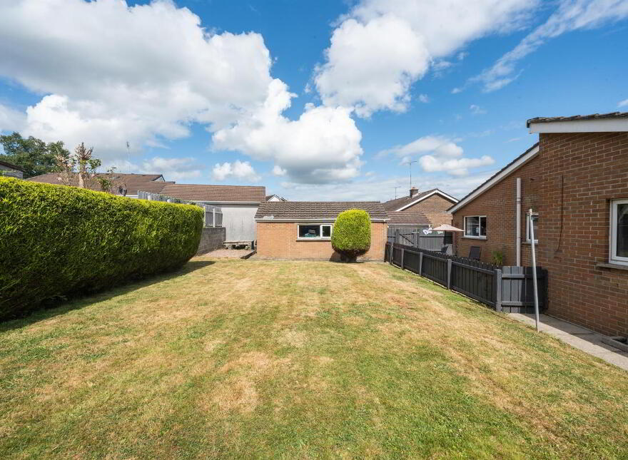 26 Carlisle Park, Ballynahinch, BT24 8HJ