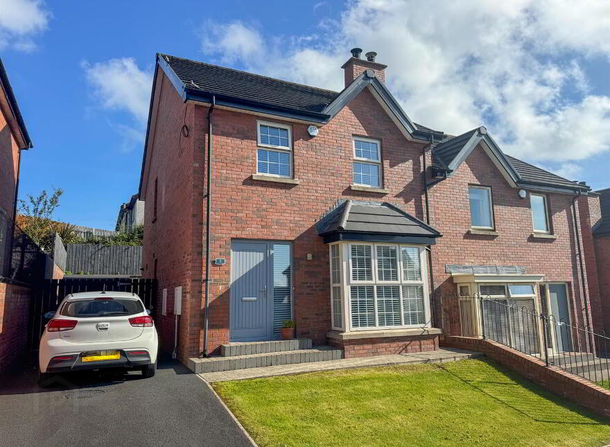 4 Douglas Hill, Burnside, Doagh, BT39 0FL