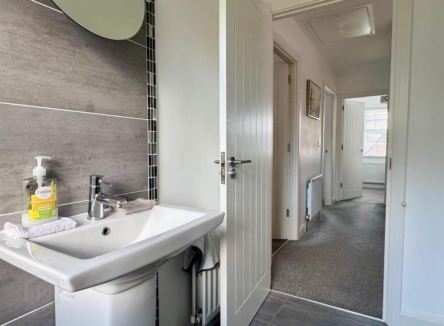 4 Douglas Hill, Burnside, Doagh, BT39 0FL