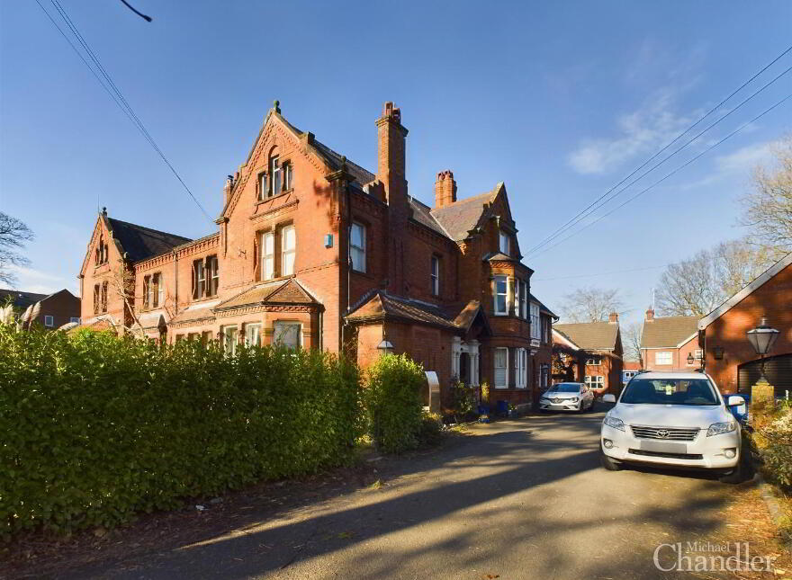 Apt 3 Moyallon Gardens, 25 Annadale Avenue, Belfast, BT7 3JJ