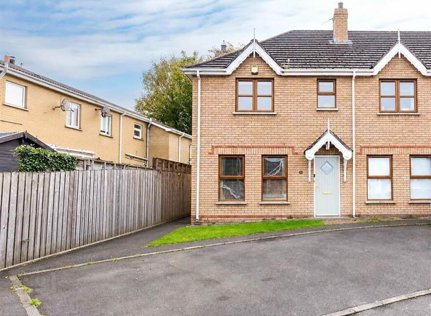 20 Laurelwood, Lower Ballinderry, Antrim, BT28 2GQ