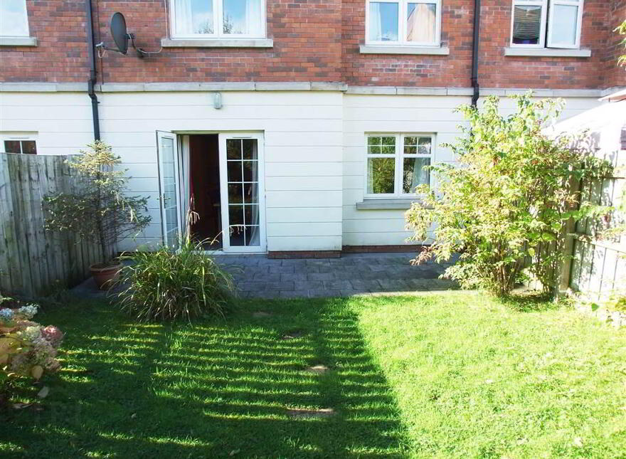 18 The Boulevard, Wellington Square, Belfast, BT7 3LN