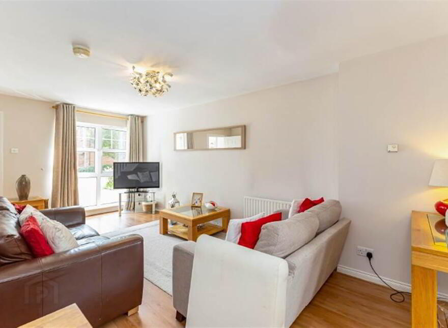 18 The Boulevard, Wellington Square, Belfast, BT7 3LN
