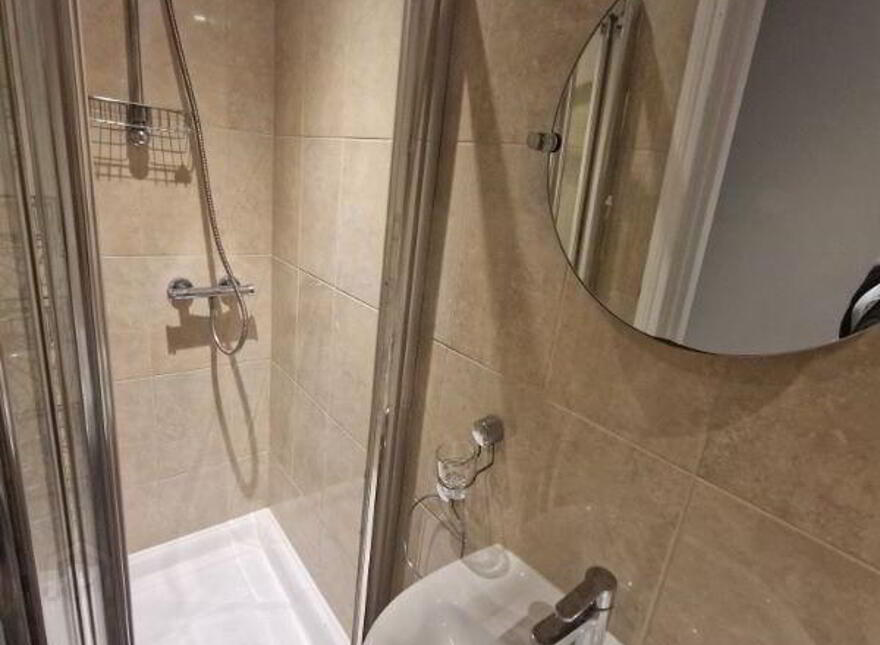 (Lot 3) Flat 1, 2 Lower Windsor Avenue, Belfast, BT9 7DW
