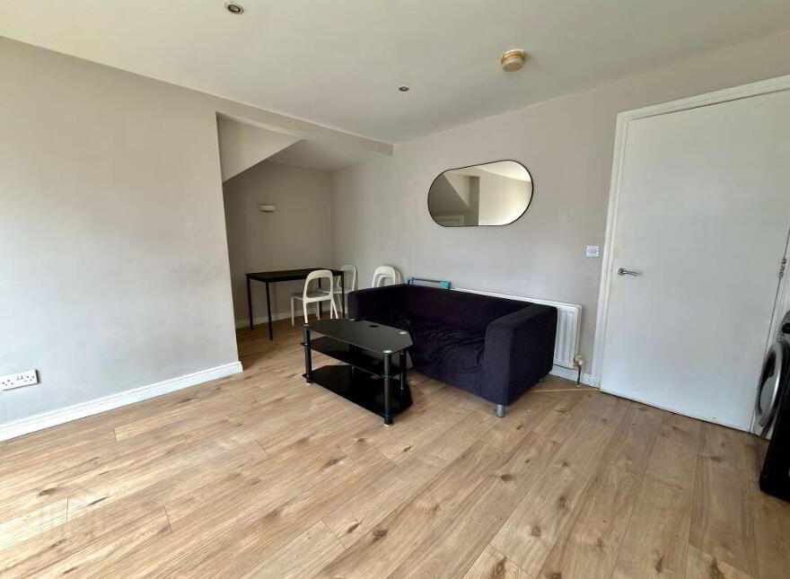 (Lot 3) Flat 1, 2 Lower Windsor Avenue, Belfast, BT9 7DW