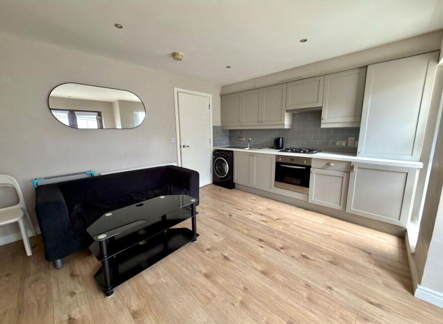 (Lot 3) Flat 1, 2 Lower Windsor Avenue, Belfast, BT9 7DW