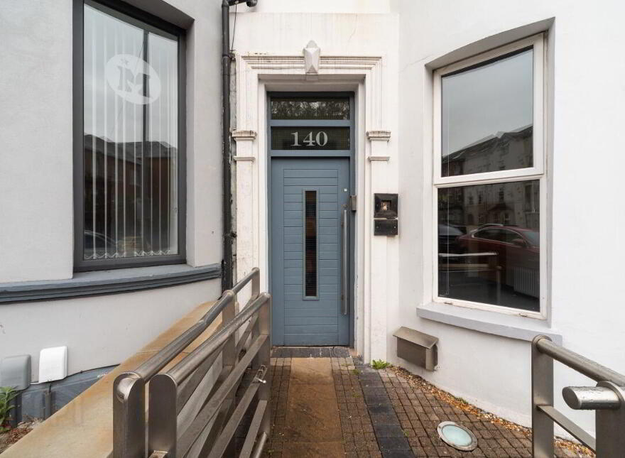 140 University Street, Belfast, BT7 1HH
