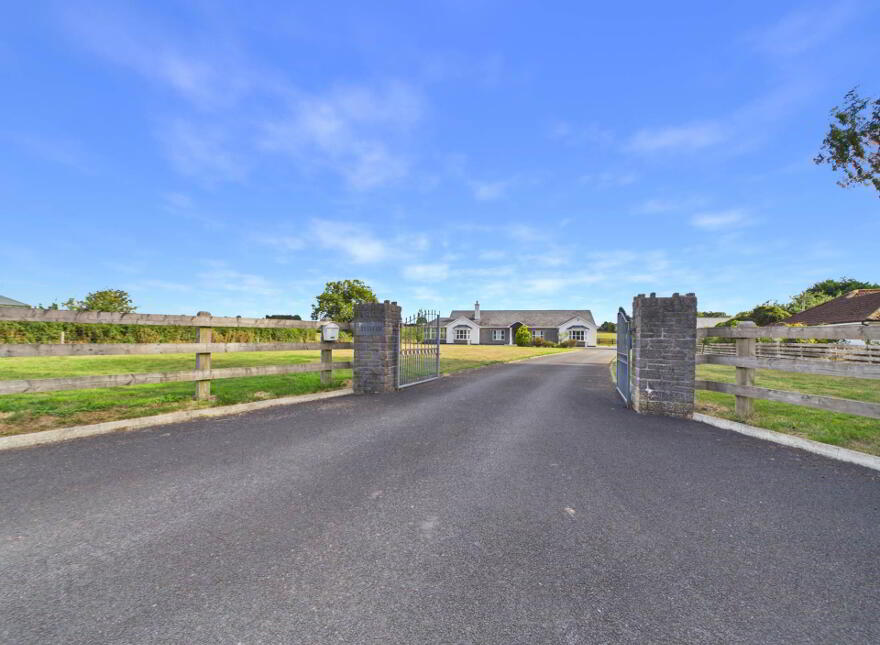Tybroughney, Carrick-On-Suir, E32E624