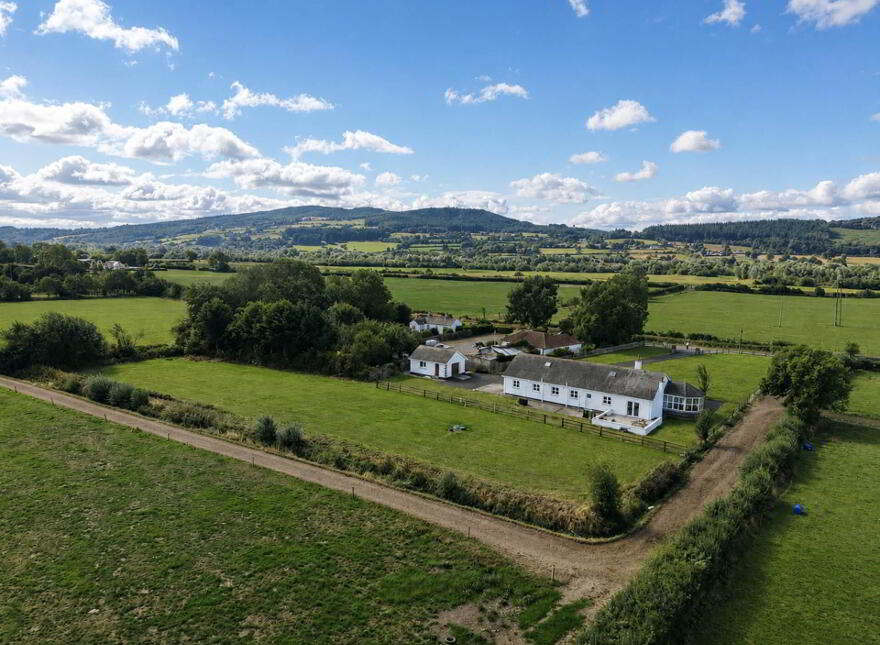 Tybroughney, Carrick-On-Suir, E32E624