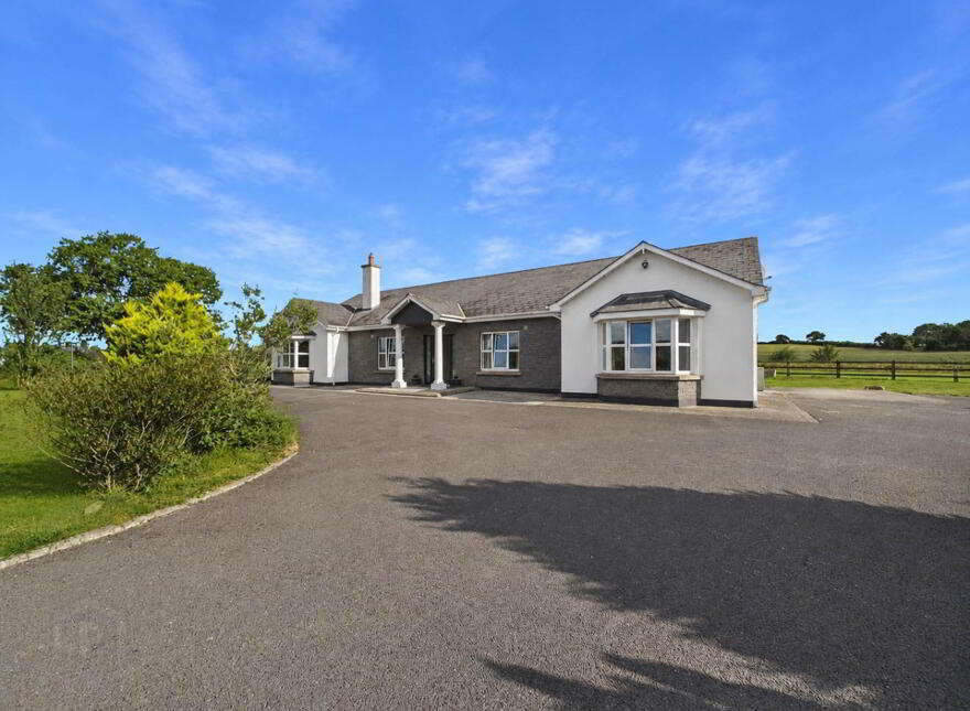 Tybroughney, Carrick-On-Suir, E32E624
