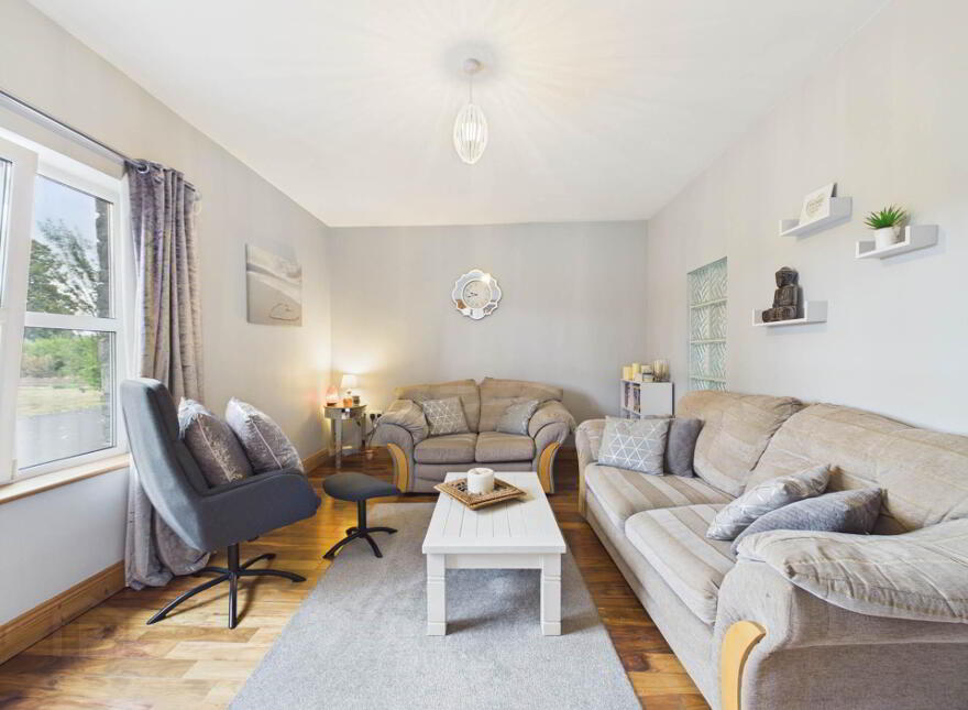 Tybroughney, Carrick-On-Suir, E32E624