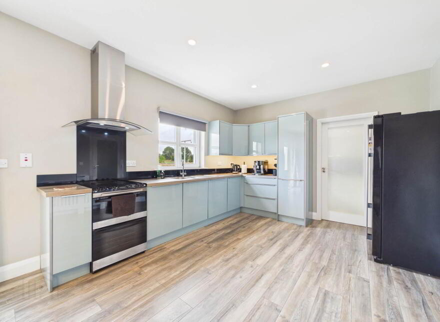 Tybroughney, Carrick-On-Suir, E32E624