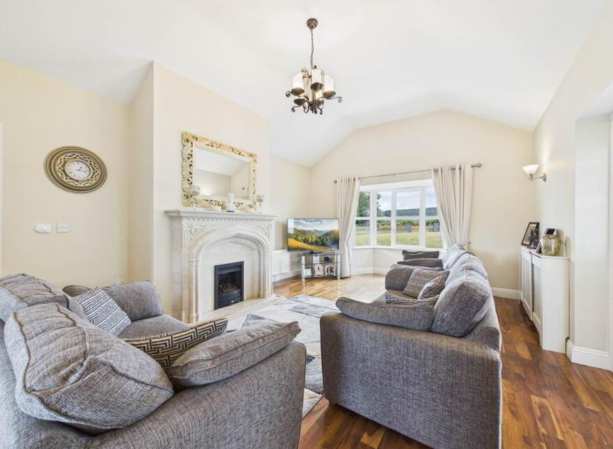 Tybroughney, Carrick-On-Suir, E32E624