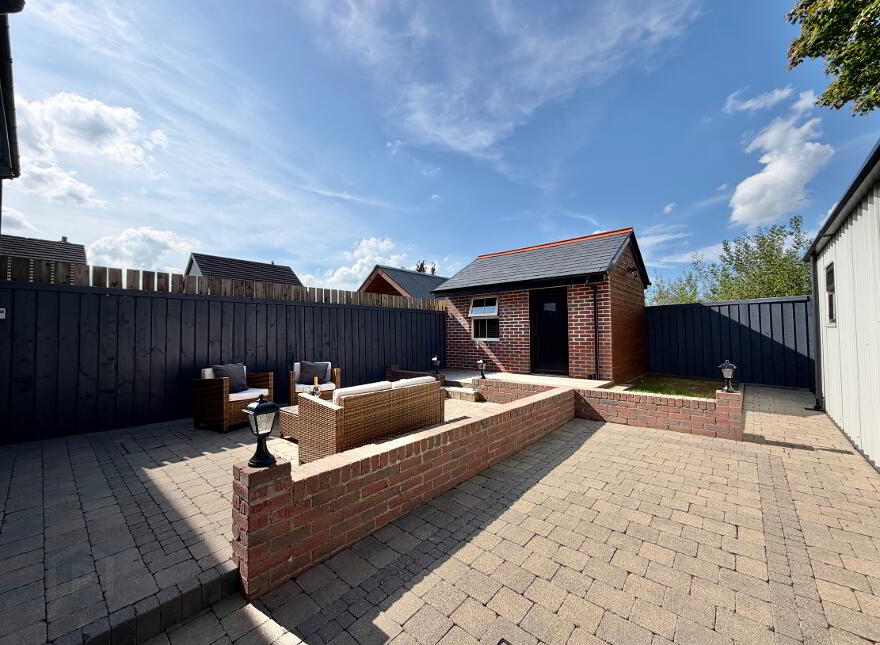 14 Killyclogher Heights, Killyclogher, Omagh, BT79 7FN