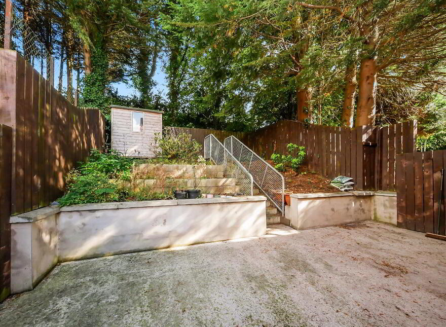 27 Woodbreda Park, Saintfield Road, Belfast, BT8 7HY
