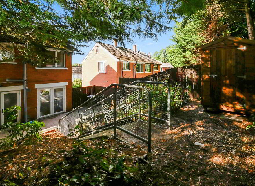 27 Woodbreda Park, Saintfield Road, Belfast, BT8 7HY