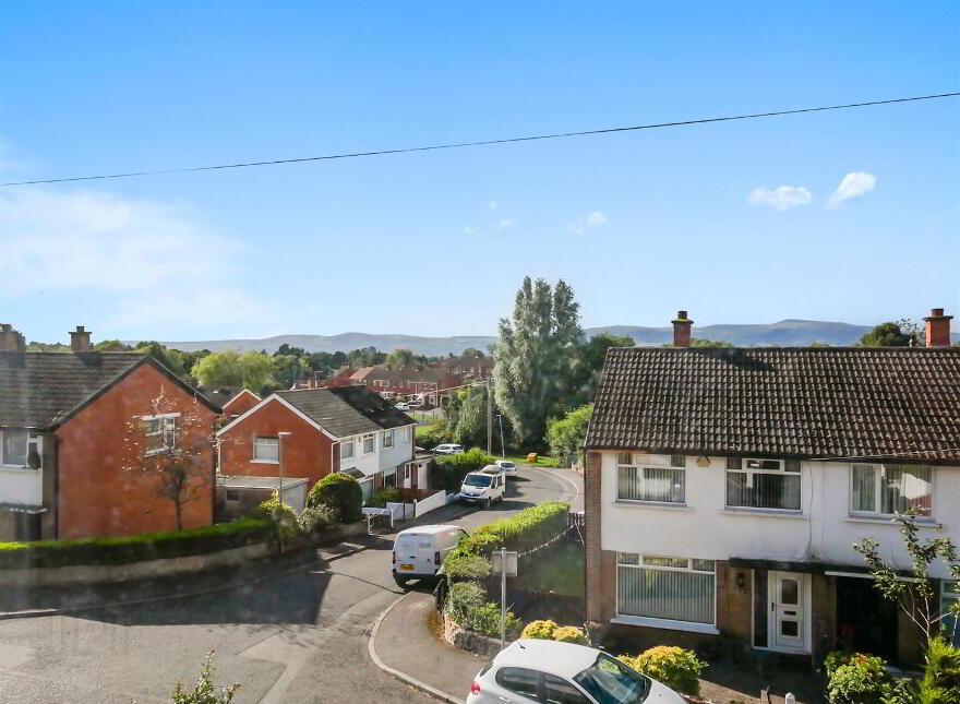 27 Woodbreda Park, Saintfield Road, Belfast, BT8 7HY