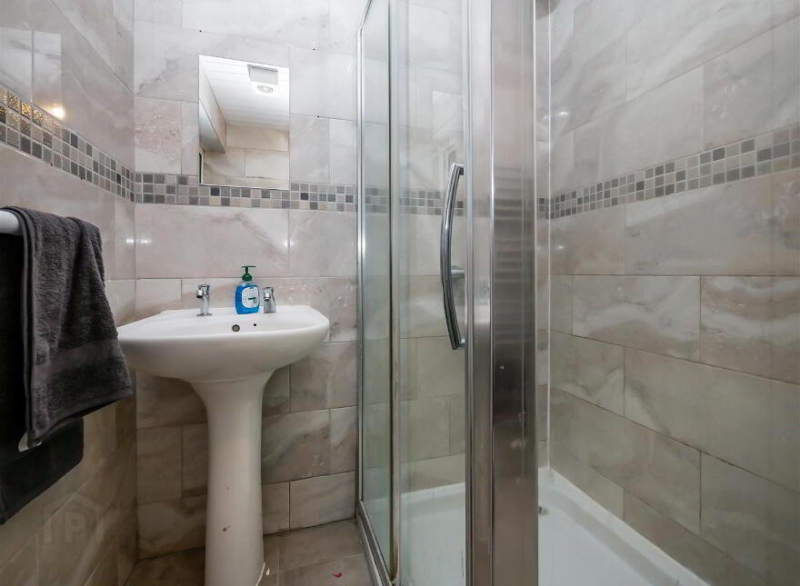 27 Woodbreda Park, Saintfield Road, Belfast, BT8 7HY