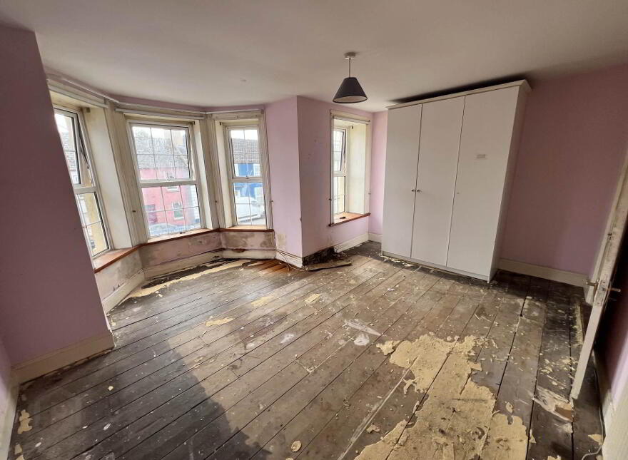 6 St. Johns Terrace, Ballaghaderreen, F45AX95