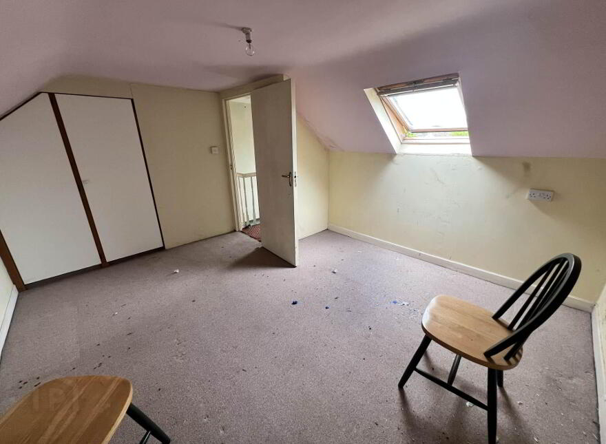 6 St. Johns Terrace, Ballaghaderreen, F45AX95