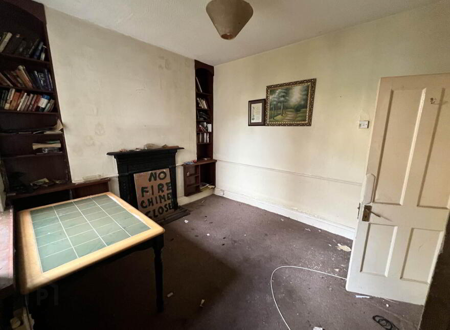 6 St. Johns Terrace, Ballaghaderreen, F45AX95