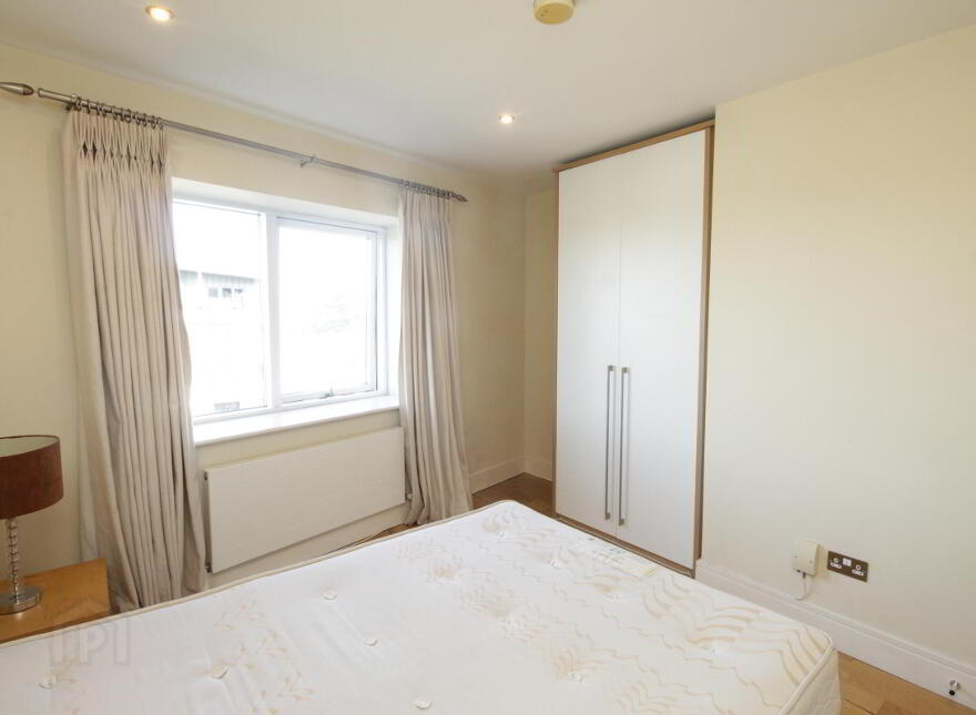 Short Term Let, Wyckham Point, Dundrum, Dundrum, D16Y5F3