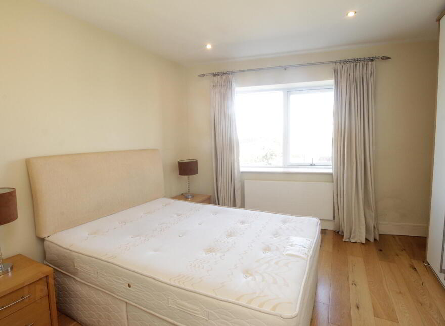 Short Term Let, Wyckham Point, Dundrum, Dundrum, D16Y5F3