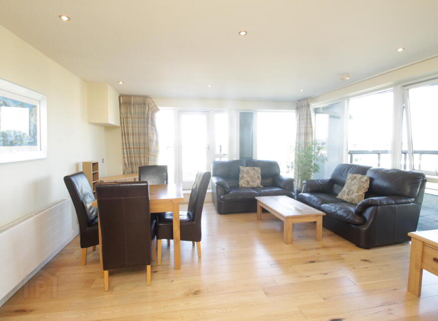 Short Term Let, Wyckham Point, Dundrum, Dundrum, D16Y5F3