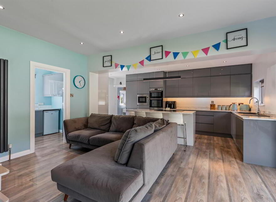 9 Falcon Heights, Newtownards, BT23 4GF