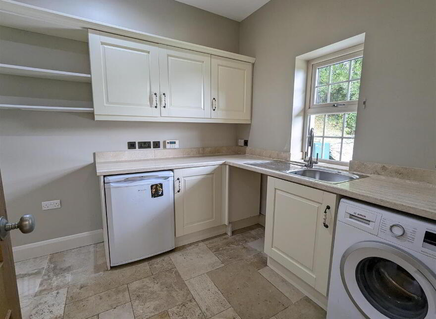 2 Mountain Springs, Newcastle, BT33 0TY