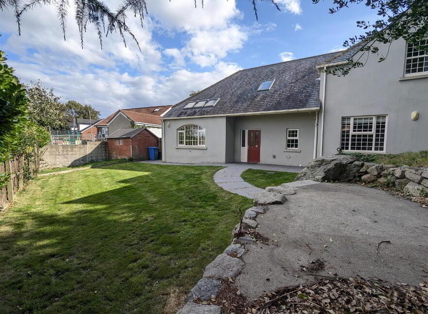 2 Mountain Springs, Newcastle, BT33 0TY