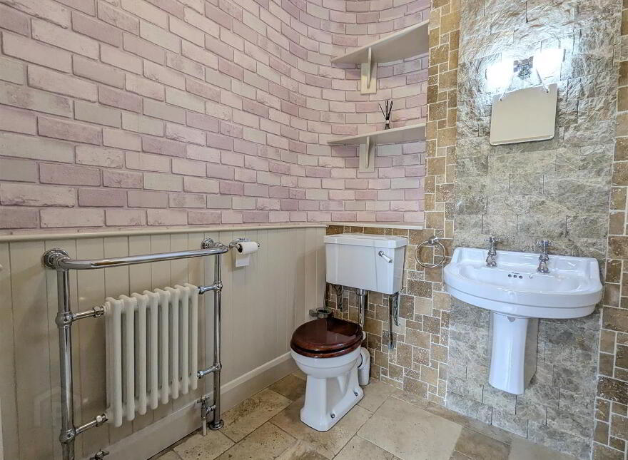 2 Mountain Springs, Newcastle, BT33 0TY