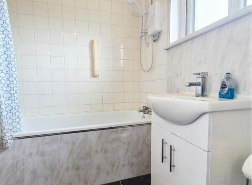 9 McCrea Park, Drumquin, Omagh, BT78 4RB