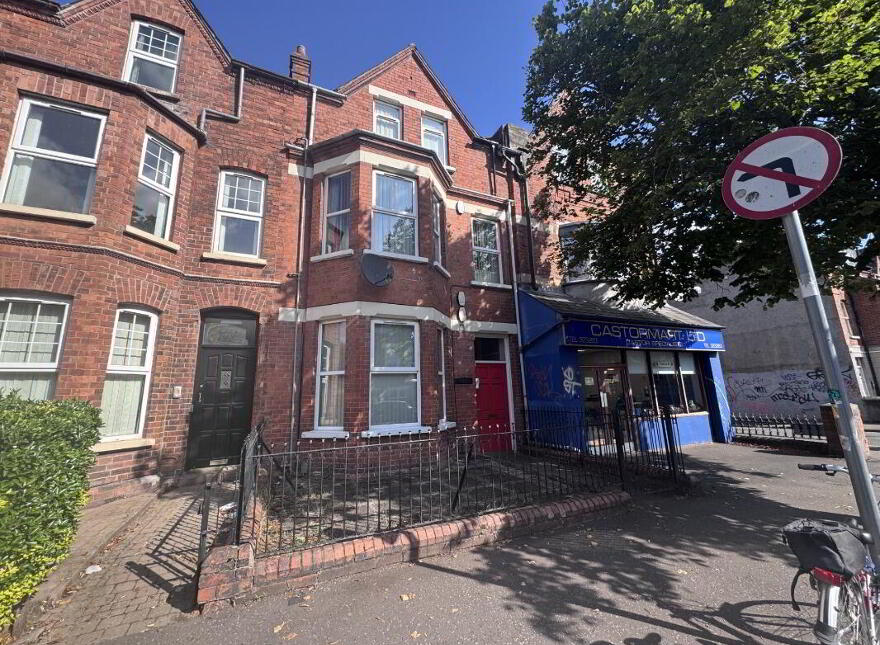 Apt 2, 100 University Avenue, Belfast, BT7 1GY