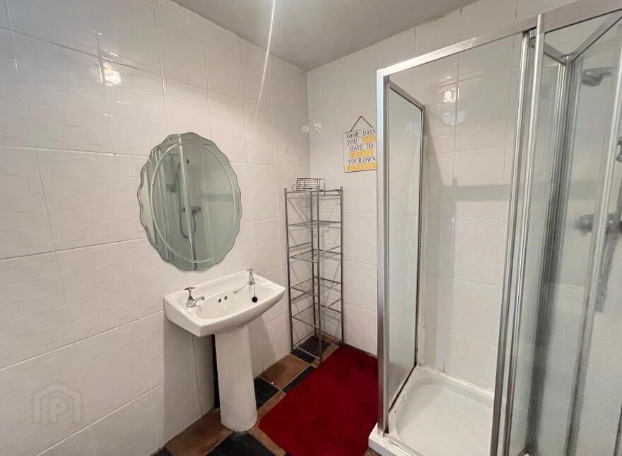 Apt 2, 100 University Avenue, Belfast, BT7 1GY
