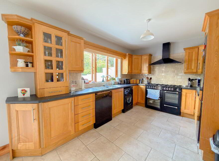 15 Pairc Fea, Ballinamore, N41HR28