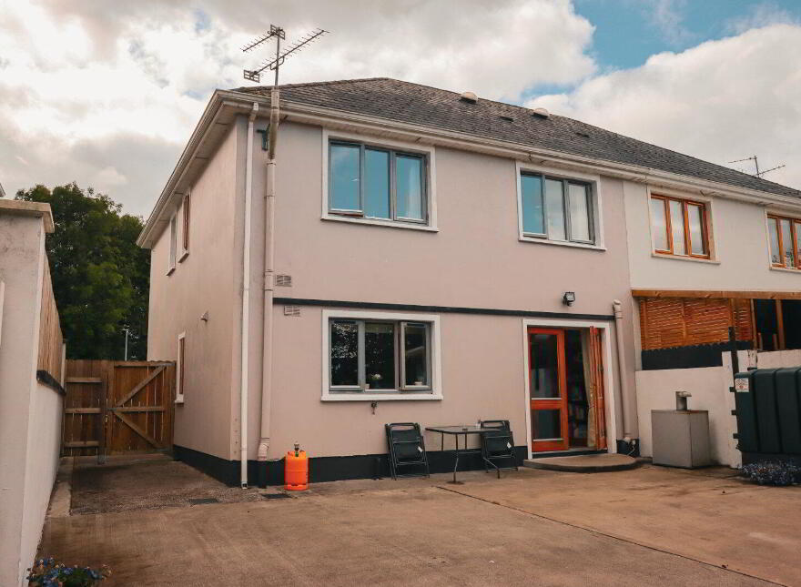 15 Pairc Fea, Ballinamore, N41HR28