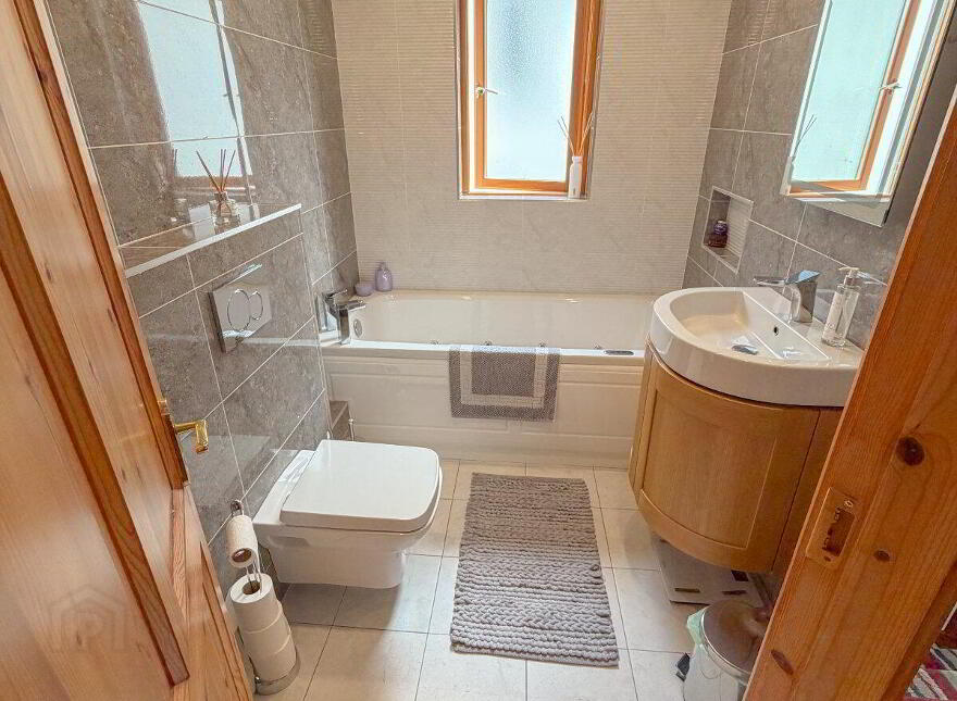 15 Pairc Fea, Ballinamore, N41HR28