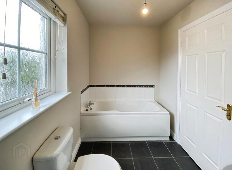 22 Knockbracken Way, Coleraine, BT52 1XL