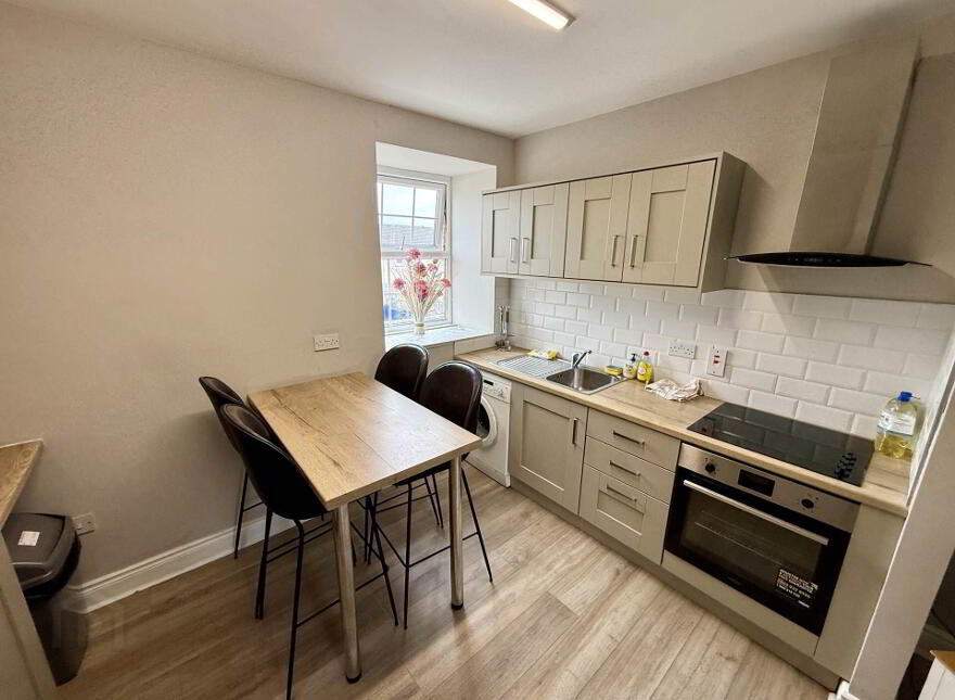 Apartment 4 The Old Bond Store Dillon Terrace, Ballina, F26TV00