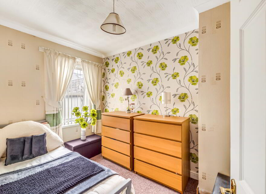 21 Carrington Street, Belfast, BT6 8GF