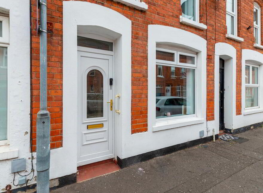 21 Carrington Street, Belfast, BT6 8GF