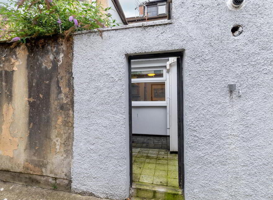 21 Carrington Street, Belfast, BT6 8GF