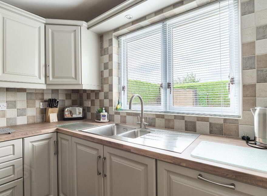 1 Waringfield Grange, Moira, BT67 0FE